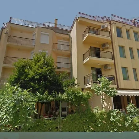 Apartments Primorsko * Primorsko