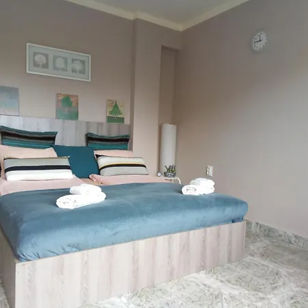 Apartment Apartments Primorsko