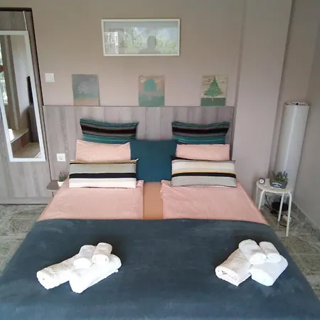 Apartments Primorsko Апартаменты *